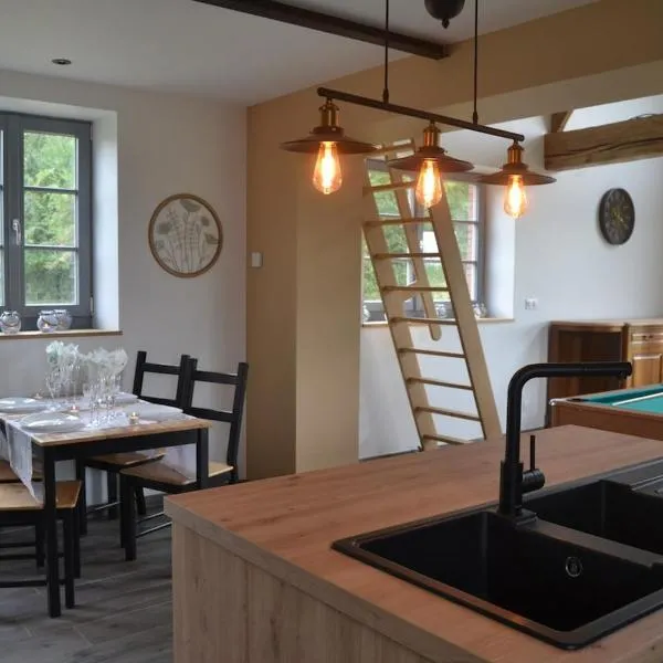 Gîte du Bois la Dame，位于La Capelle-en-Thiérache的酒店