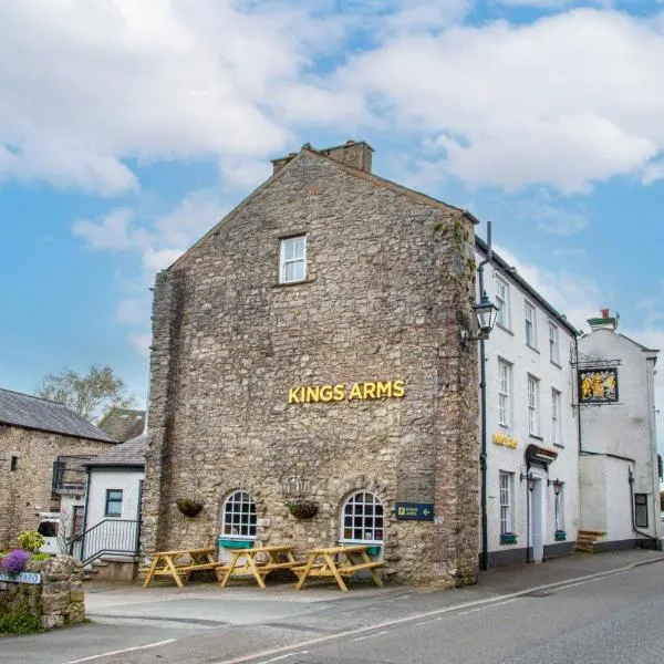 Kings Arms Hotel，位于Holme的酒店