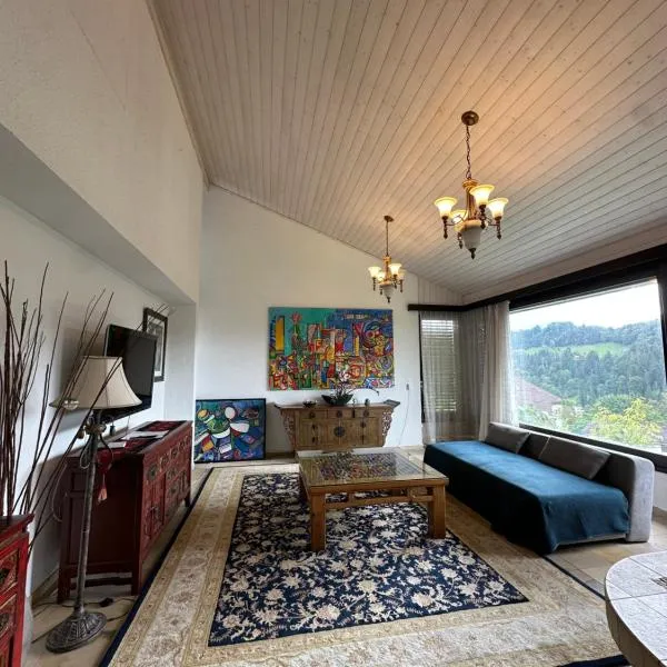 Beautiful apartment near Luzern, view to Rigi,Pilatus Mountain，位于卢塞恩的酒店