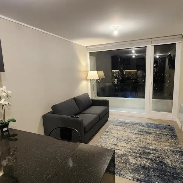 Departamento moderno, nuevo, 1D1B, inmejorable ubicación, estacionamiento，位于洛斯安赫莱斯的酒店