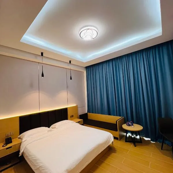 Times Mansion king size standard room，位于弗里敦的酒店