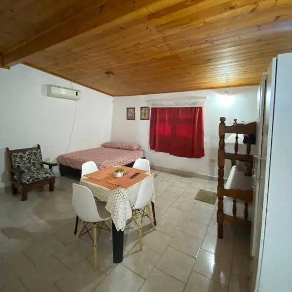 Departamento monoambiente vacacional，位于波萨达斯的酒店