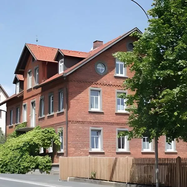 Ferienwohnung Zur Eisenbahn，位于弗拉敦根的酒店