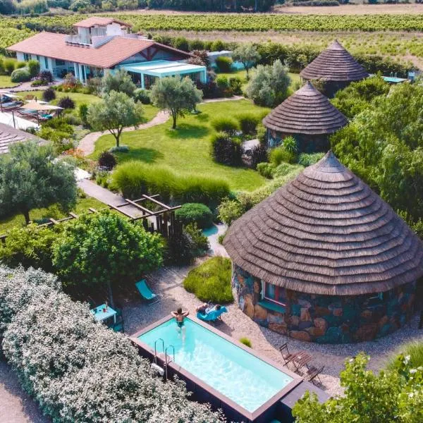 Is Cheas wine farm boutique hotel，位于San Vero Milis的酒店
