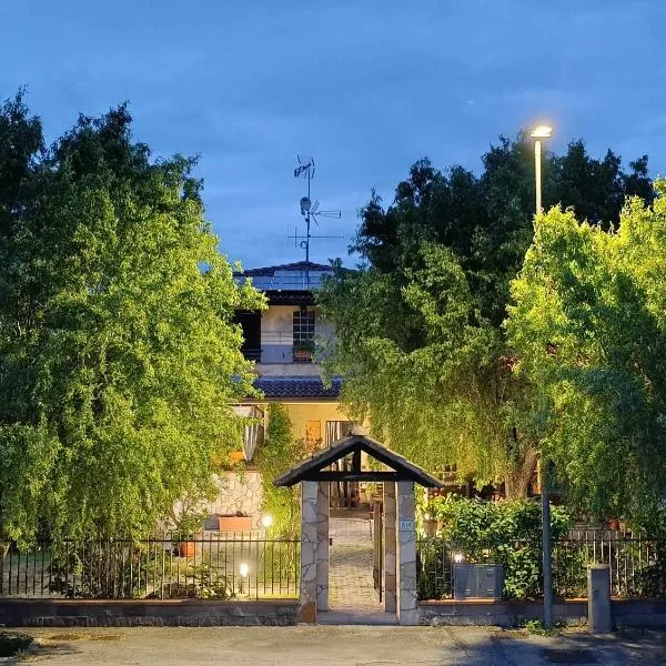 Torricella Hosting，位于Torricella的酒店