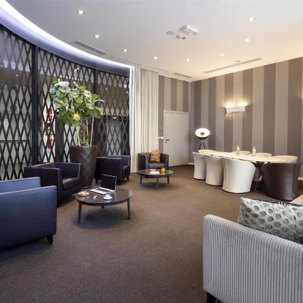 贝斯特韦斯特酒店CHC机场店，位于热那亚的酒店