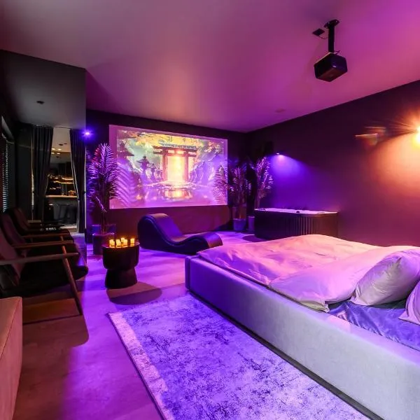 Jacuzzi Cinema Japandi 2，位于考纳斯的酒店