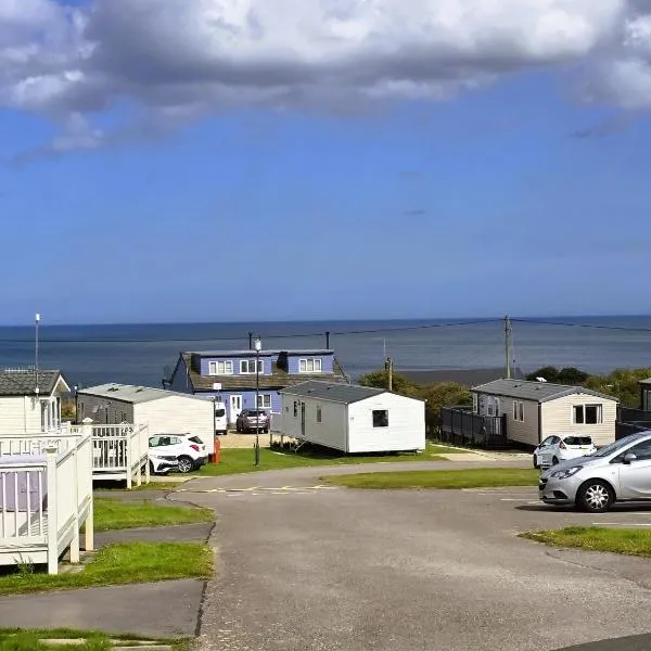 Seaside Caravan Home，位于里顿的酒店