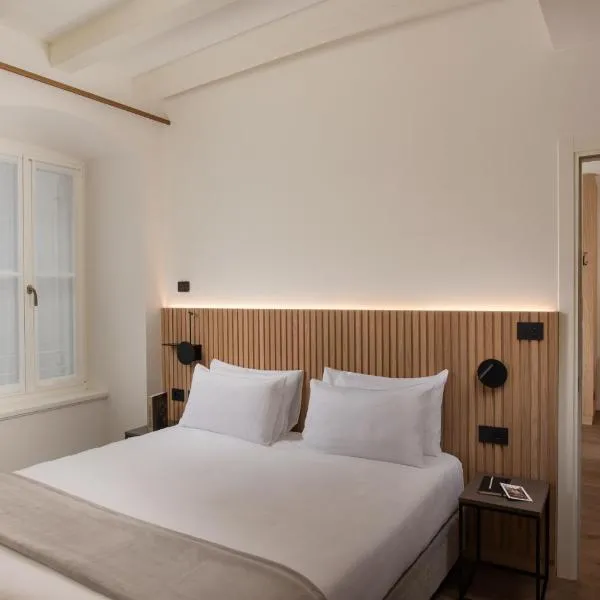 AMIRA Ca' Argento Premium Apartments in Trieste Center，位于的里雅斯特的酒店