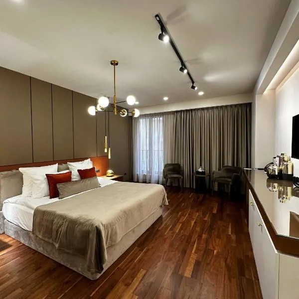 HOTEL METROPOL Club House，位于埃里温的酒店