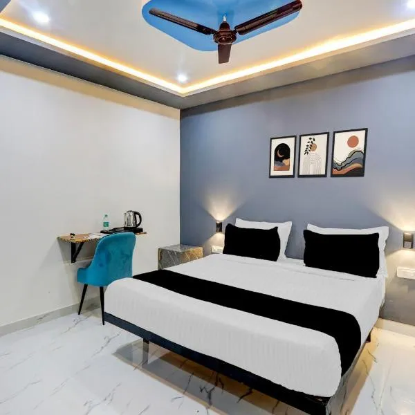 Super Hotel O Grand stay hotels，位于Karīmnagar的酒店