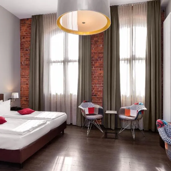 Hotel Volksschule，位于汉堡的酒店