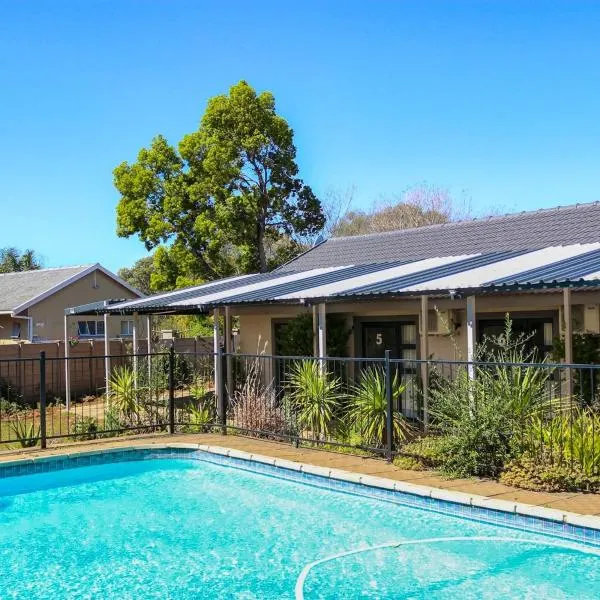 Wild Olive Luxury Accommodation，位于Hutton Heights的酒店