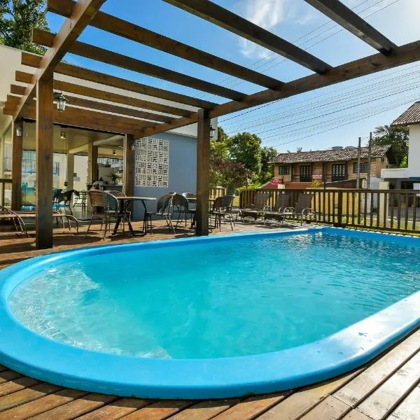 Mar de Bombinhas - Centro，位于邦比尼亚斯的酒店