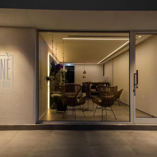 Manè Boutique Hotel，位于阿布鲁齐的罗塞托的酒店