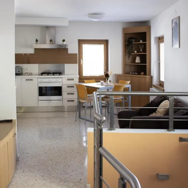 Casa Delia，位于隆加罗内的酒店