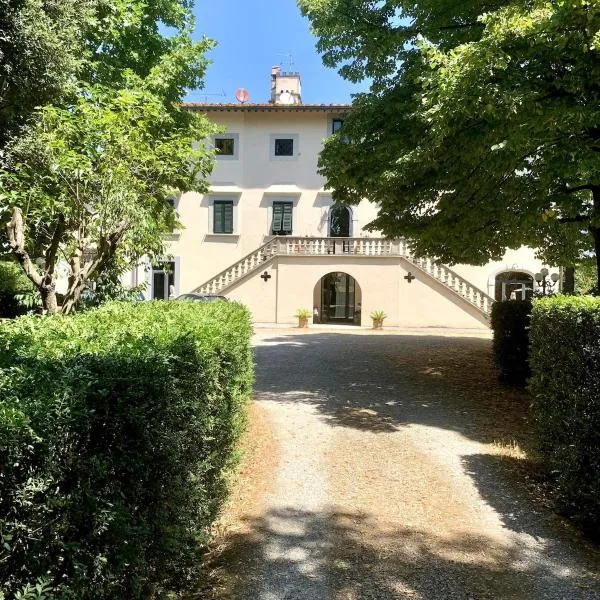 Appartamento in villa storica: Villa Giulia，位于恩波利的酒店