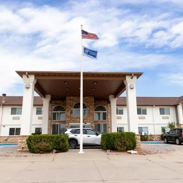 托林顿智选假日酒店&套房，位于托灵顿的酒店