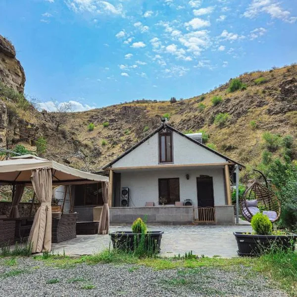 Fenix Villa，位于Zarritʼapʼ的酒店