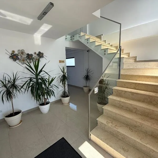 Silver Residence Caracal，位于Caracal的酒店