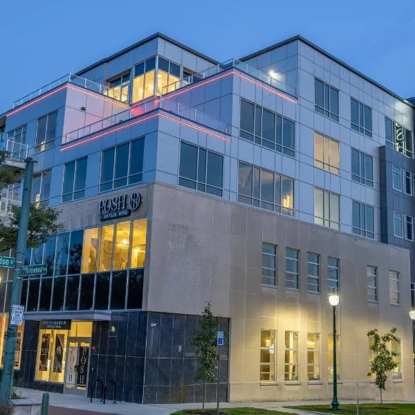 POSH on Kirkwood, A Boutique Hotel，位于布卢明顿的酒店