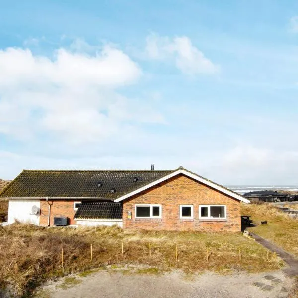 Family-friendly Haven with Pool - By Traum Ferienwohnungen，位于Henne的酒店