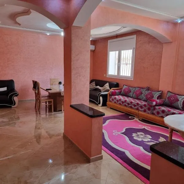 Appartement 3 chambres，位于拜尔坎的酒店