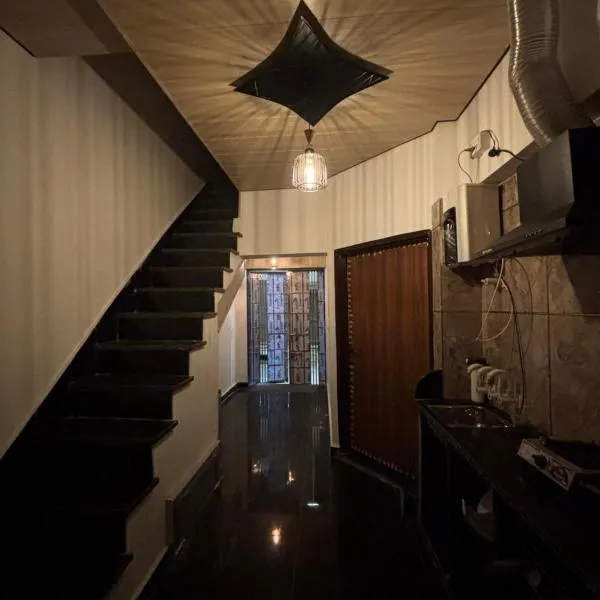 Rukmani Home Stay，位于马图拉的酒店