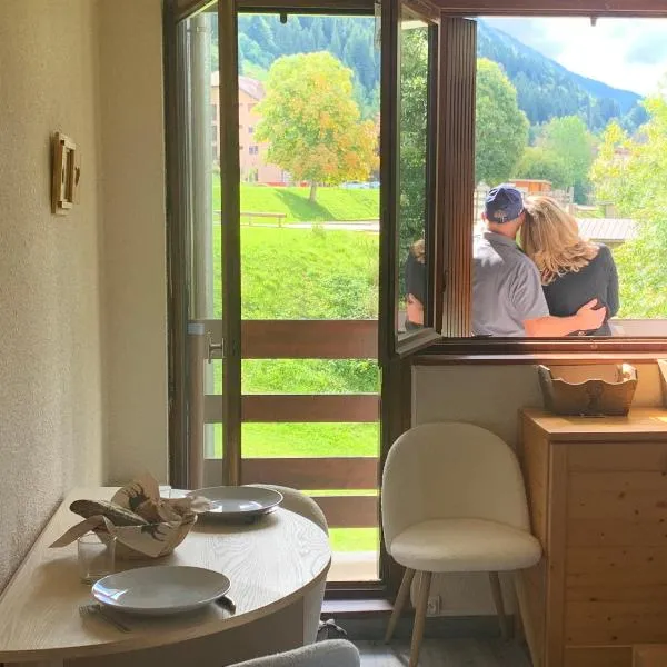 Le cocon dans les nuages，位于雷莱克斯的酒店