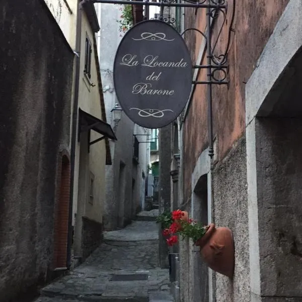 La Locanda del Barone，位于Torraca的酒店