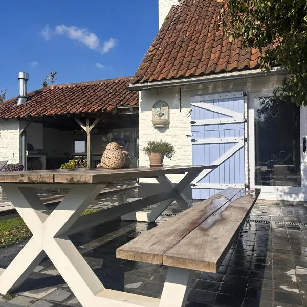 Het Blauwhof，位于Voormezele的酒店