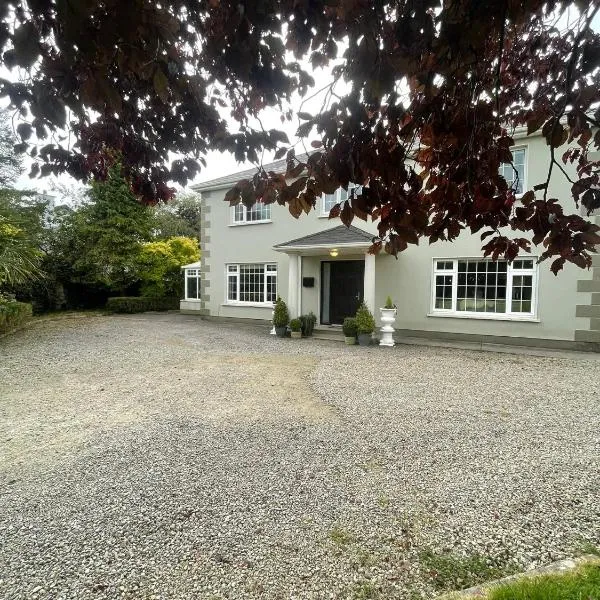 Elder Grove House，位于卡斯莱兰的酒店