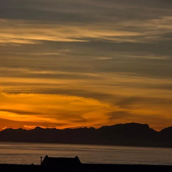 607 Odean - Luxury Ocean Escape，位于斯特兰德的酒店