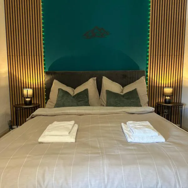 CapoBnB Thuner See, nahe Interlaken, WLAN，位于Einigen的酒店