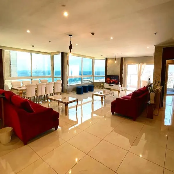 Royal Pearl Sea View فيلا اللؤلؤة الملكية اطلالة بحرية，位于吉达的酒店