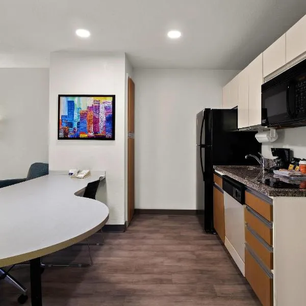 MainStay Suites Salt Lake City Fort Union，位于米德瓦尔的酒店