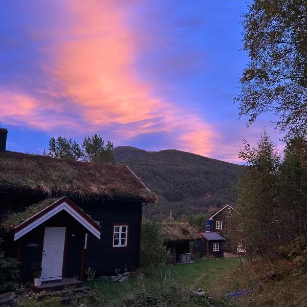 Stille og fredelig ved fjord og fjell，位于Valsøybotn的酒店