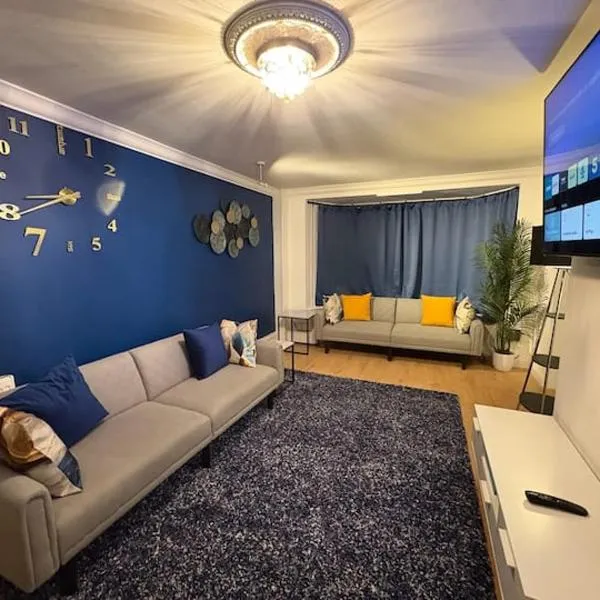 Modern & Spacious 3BR House Bracknell - Berkshire，位于Easthampstead的酒店