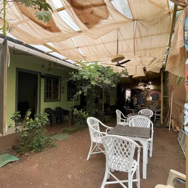 Mogambo Hostel and Stays，位于瓦加托的酒店