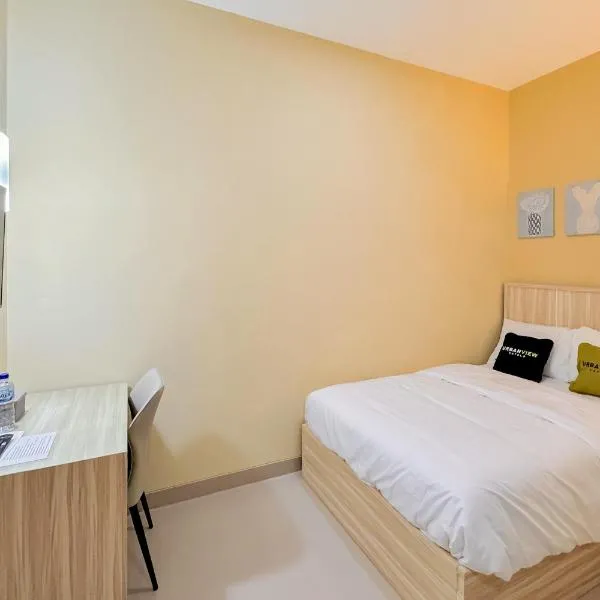 Urbanview Griya Esti Siliwangi Semarang，位于Kalibanteng-lor的酒店