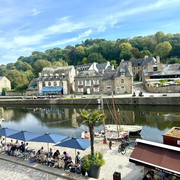 Appartement au port de Dinan Belle île，位于迪南的酒店
