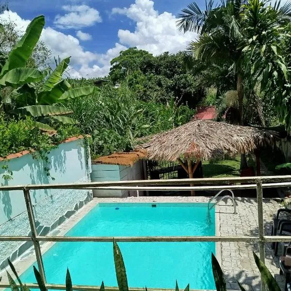 Chalet Acogedor en Combia con piscina privada，位于Combia的酒店