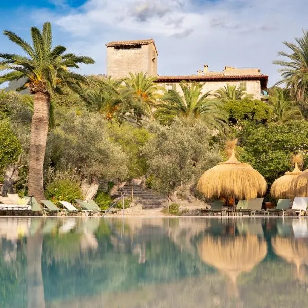 艾斯港口酒店，位于索列尔港的酒店