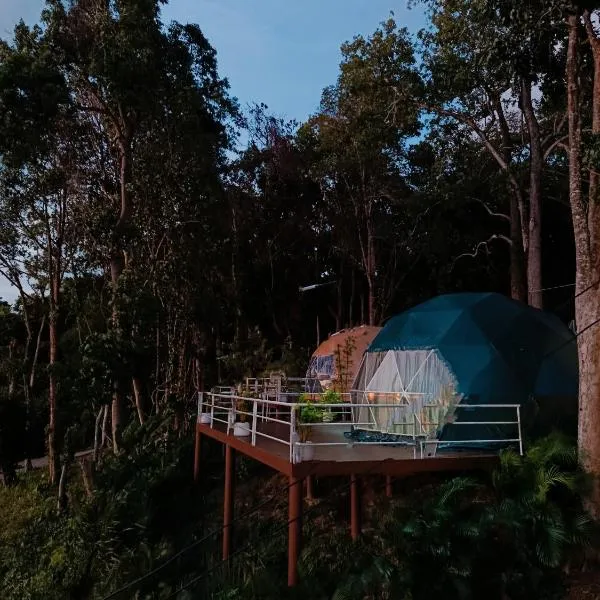 NATUR - Krabi Campsite Glamping & Camping，位于甲米镇的酒店