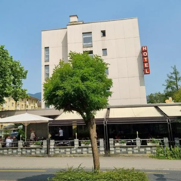 满婷福酒店，位于楚赫维尔的酒店