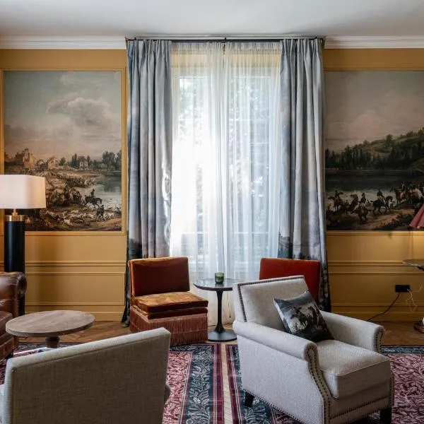 Villa Edmond Hôtel & Spa - Maison Blanche Bièvres，位于Bièvres的酒店