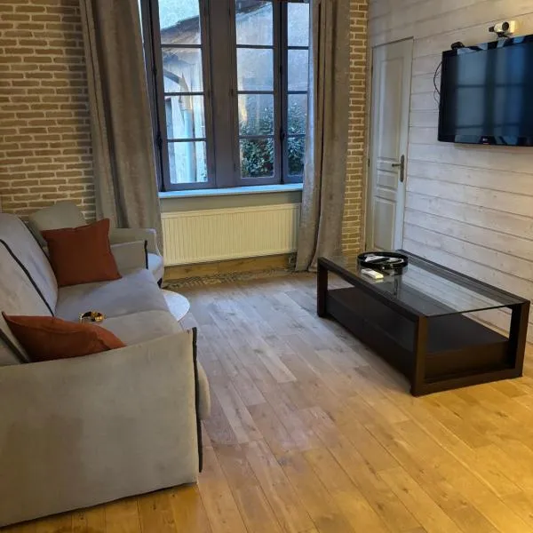 L'appart de la Rivière，位于穆兰的酒店