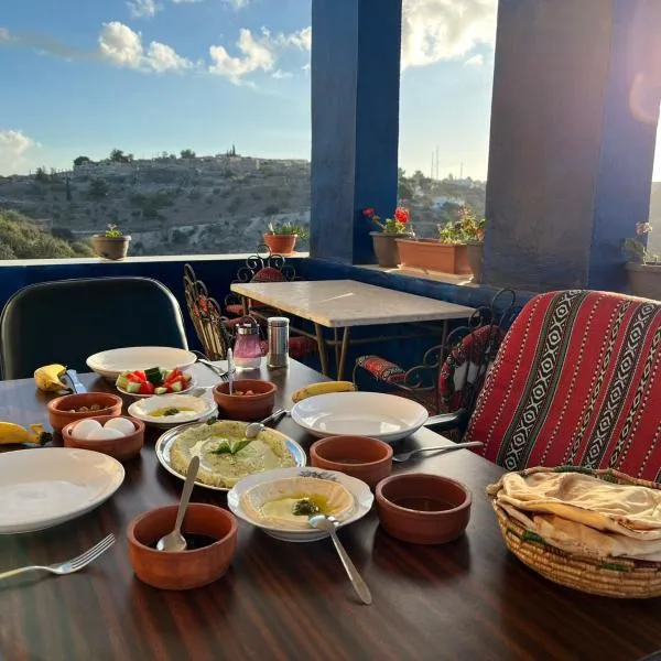 Al-Bustan House& Umm Qais，位于乌姆盖斯的酒店