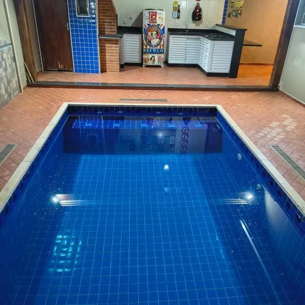 Casa Vinho & Charme - Conforto e Elegância em Espírito Santo do Pinhal，位于圣埃斯皮里图-皮尼亚尔的酒店