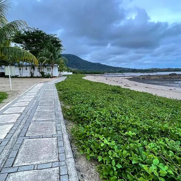 Habitación privada en Playa Dorada con Kitchenette，位于Arraiján的酒店